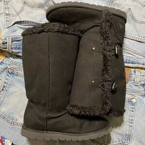 Women’s 5 airwalk black boots 2 button